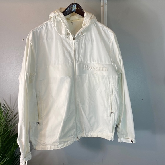 Moncler Men's White Hooded Rain Coat Jacket Size M Wind Water Proof - Picture 1 of 9